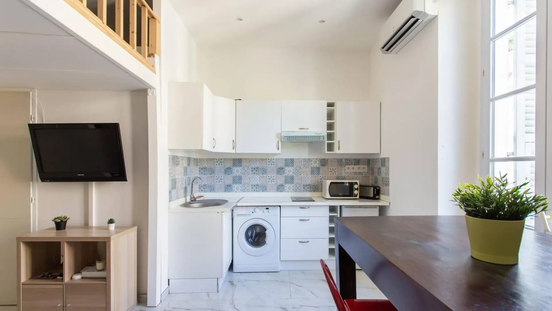 Apartamento Gioa- Studio Avec Balcon, Place Garibaldi -Paillon Niza