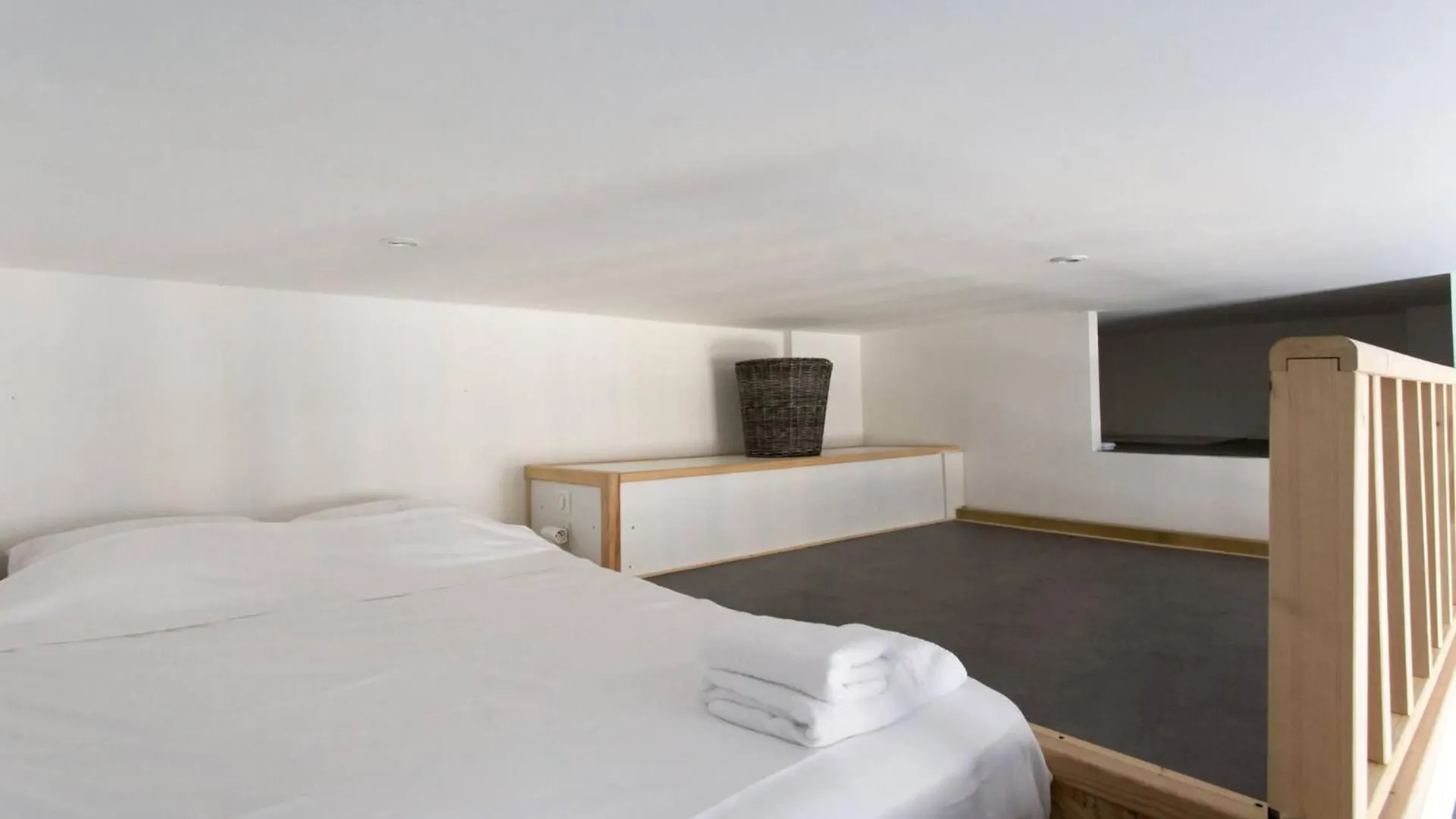 Apartamento Gioa- Studio Avec Balcon, Place Garibaldi -Paillon Niza