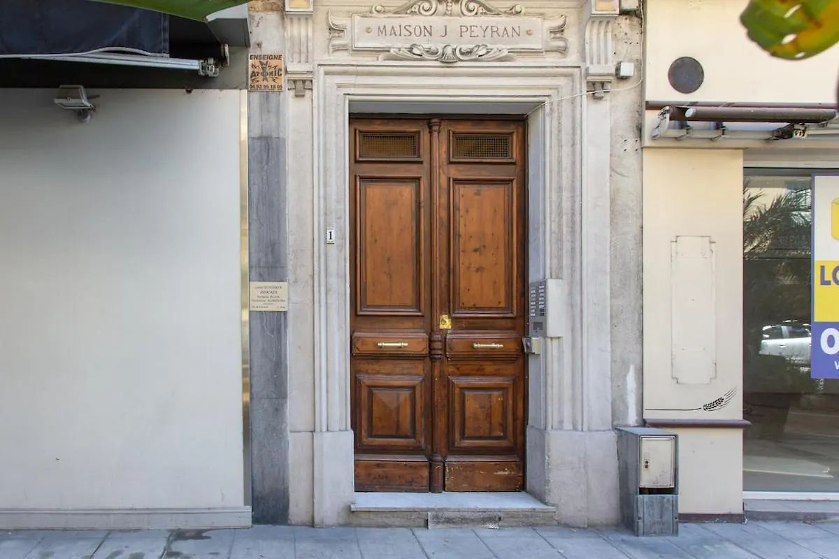 Gioa- Studio Avec Balcon, Place Garibaldi -Paillon Nice 0*,  France